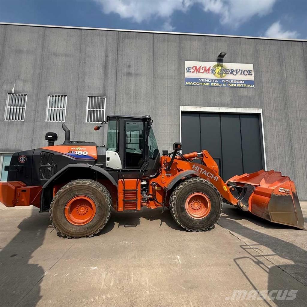 Hitachi ZW180-6 Incarcator pe pneuri