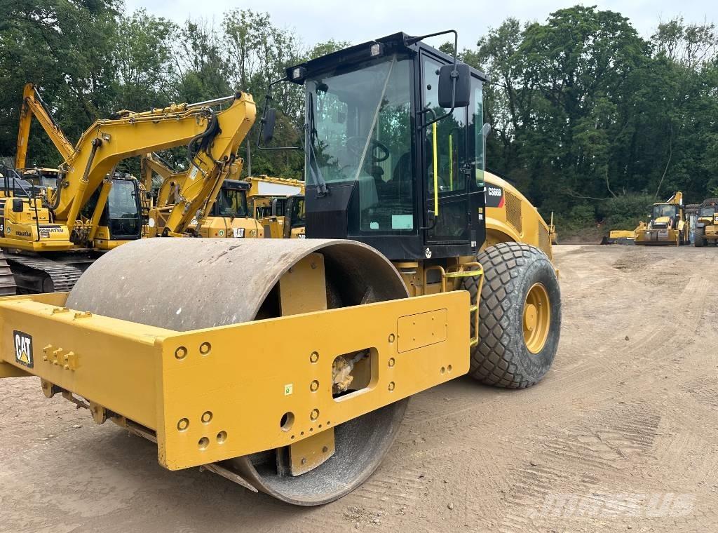 CAT CS 66 B Compactoare monocilindrice
