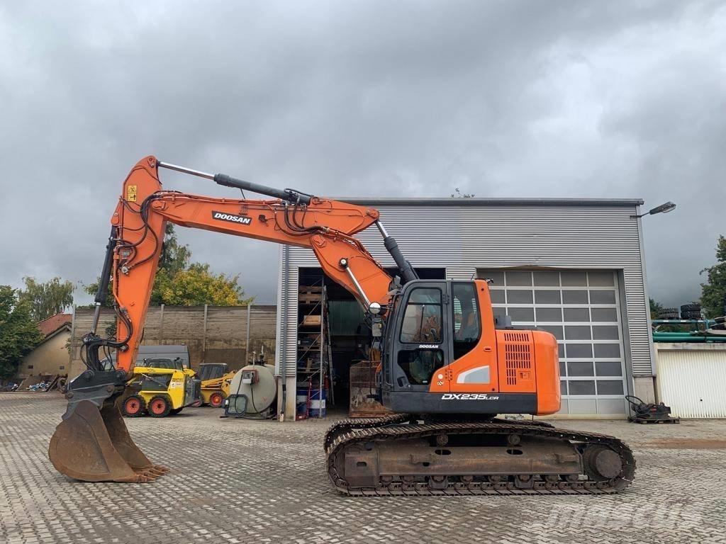 Doosan DX 235 LCR-5 Excavatoare pe șenile
