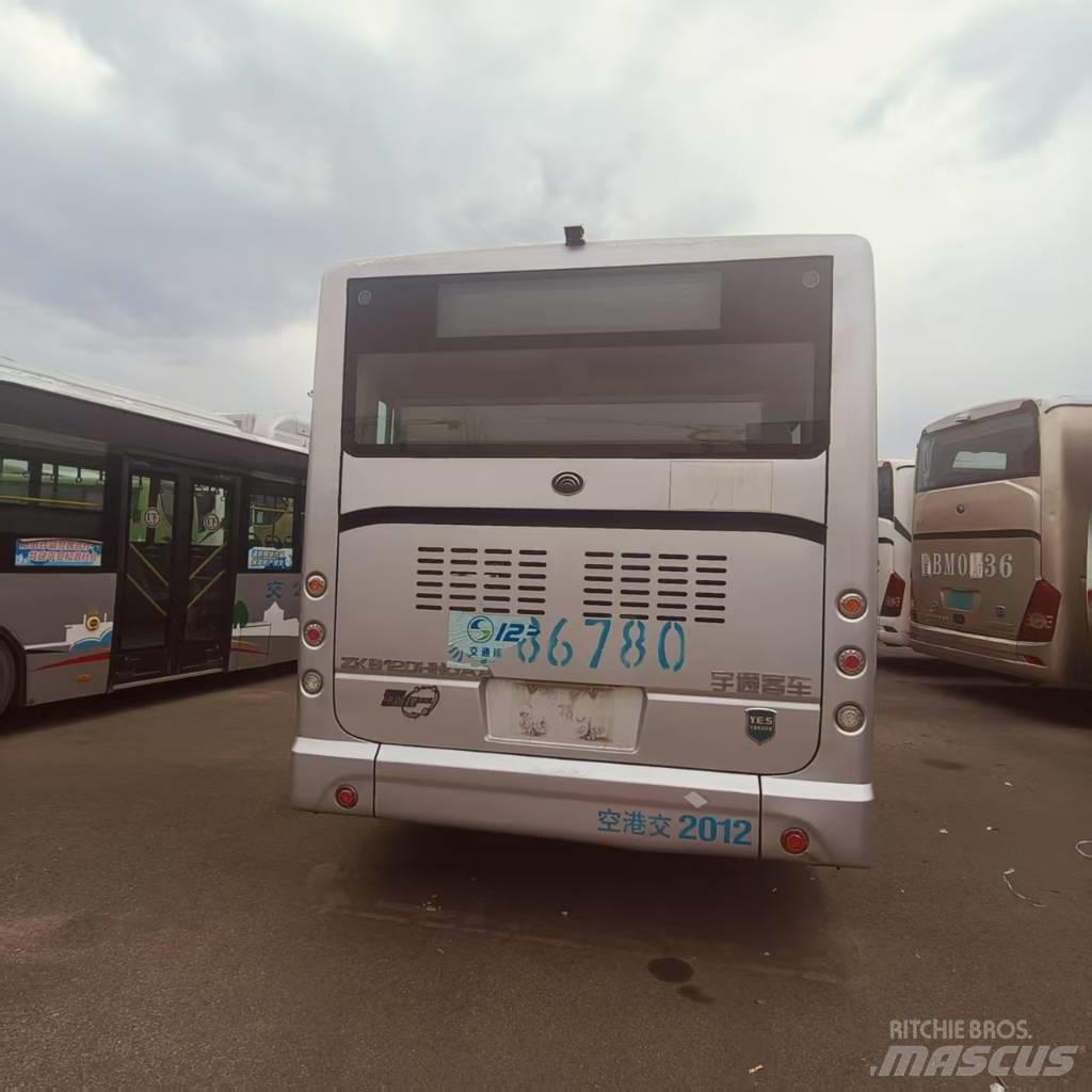 Yutong ZK6120DHNGAA Autobuze