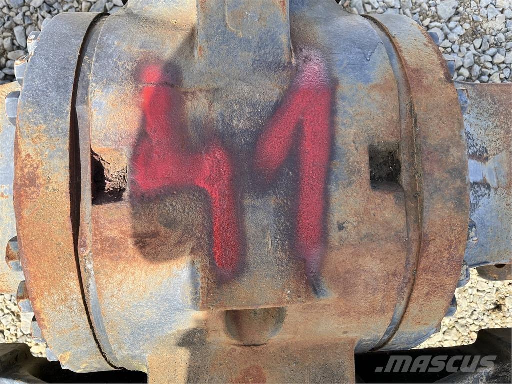 Komatsu 941.1 Transmisie