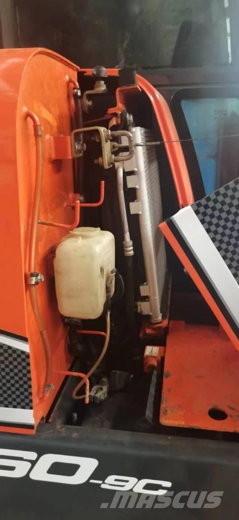 Doosan 60-9c Excavatoare pe șenile

