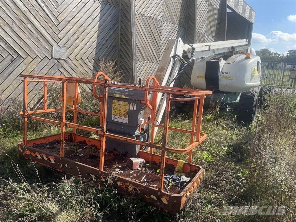 JLG 600AJ Nacele cu brat articulat