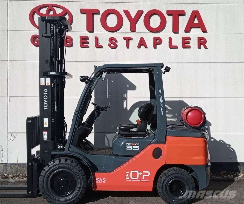Toyota 02-8FGJF35 Stivuitor GPL