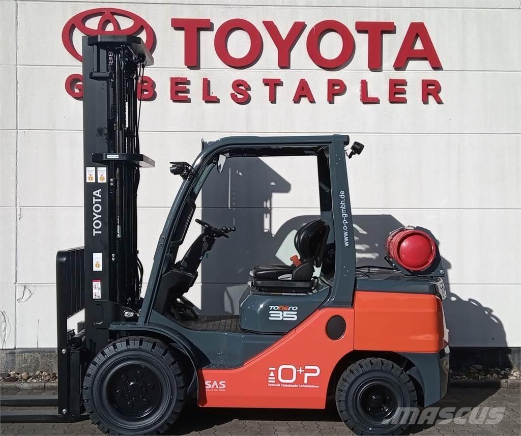 Toyota 02-8FGJF35 Stivuitor GPL
