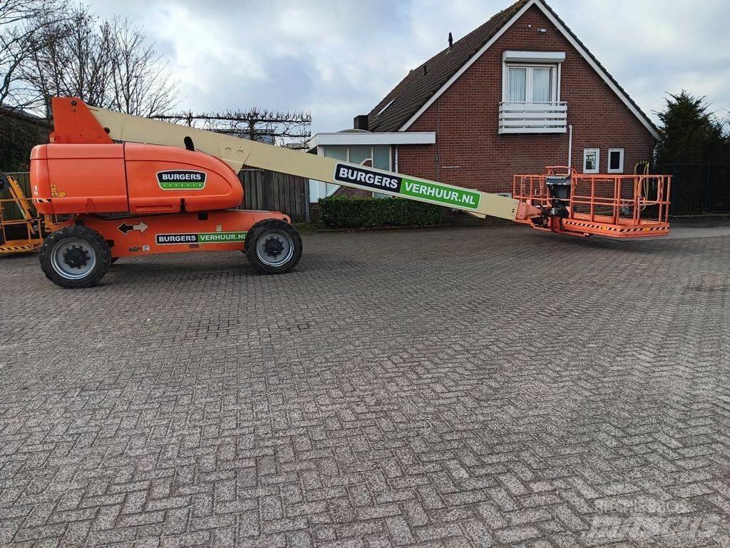 JLG 680S Nacele cu brat telescopic