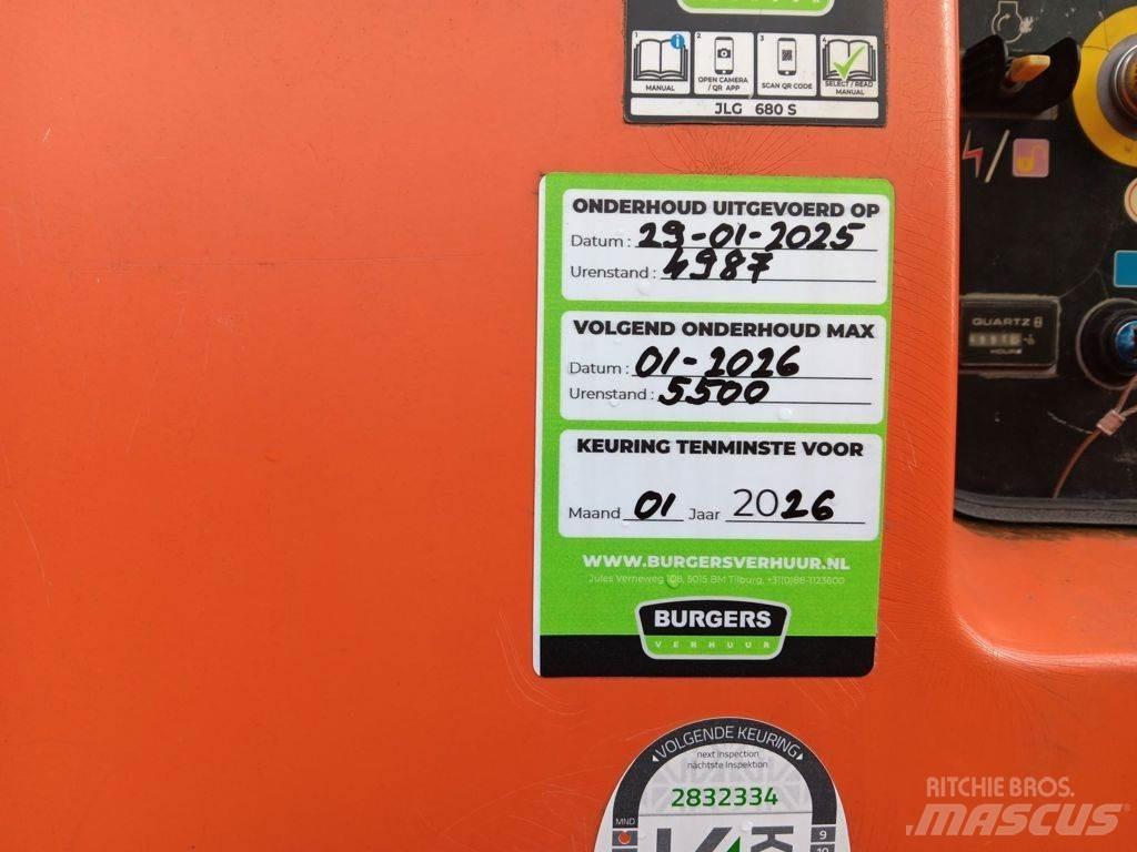 JLG 680S Nacele cu brat telescopic