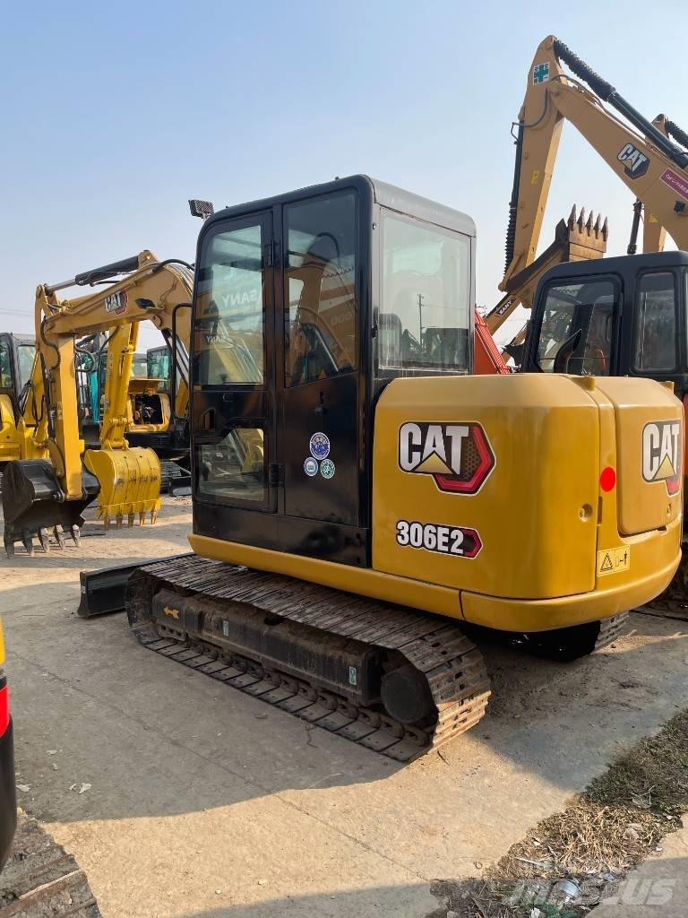 CAT 306 Excavatoare pe șenile
