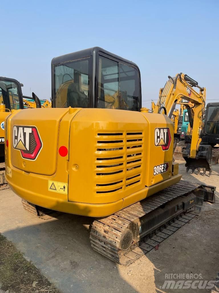 CAT 306 Excavatoare pe șenile

