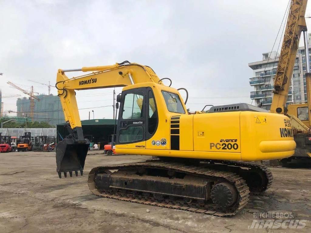 Komatsu PC 200-6 Excavatoare pe șenile
