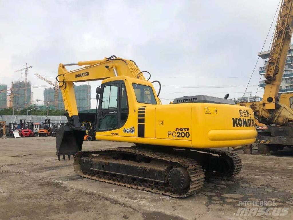 Komatsu PC 200-6 Excavatoare pe șenile
