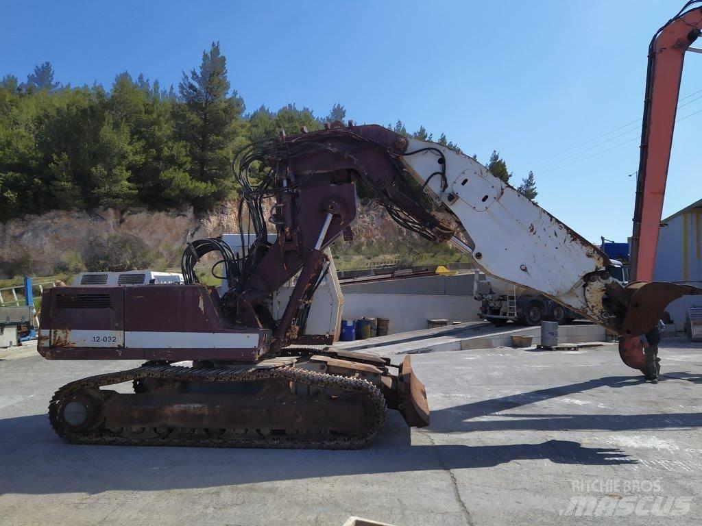 Liebherr 932T Excavatoare pe șenile
