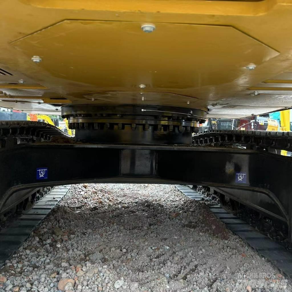 CAT 320 D L Excavatoare pe șenile
