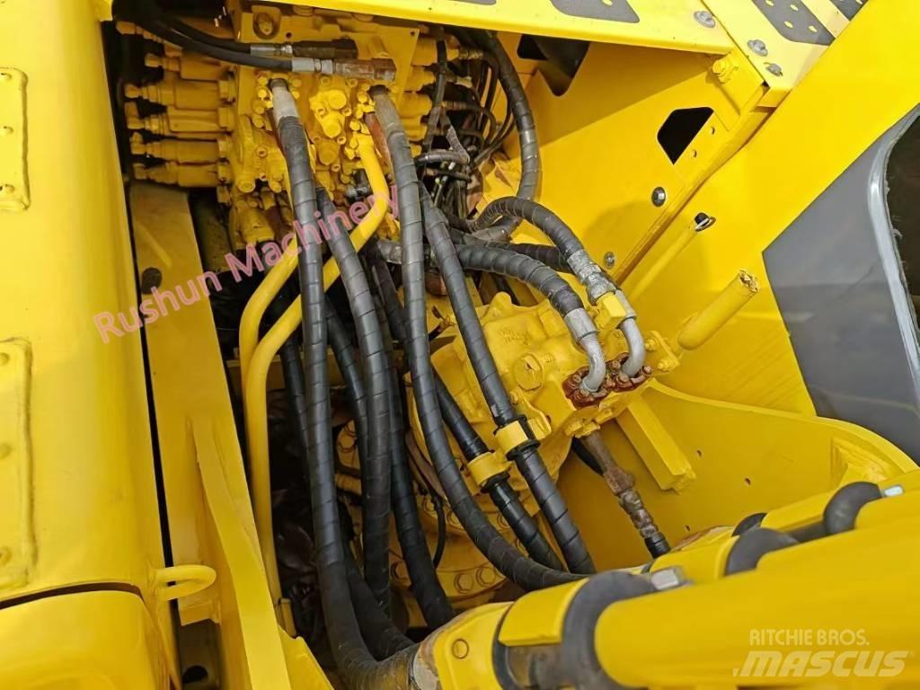 Komatsu PC 220-8 Excavatoare pe șenile
