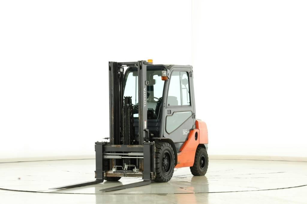 Toyota 02-8-FDF-30 Stivuitor diesel