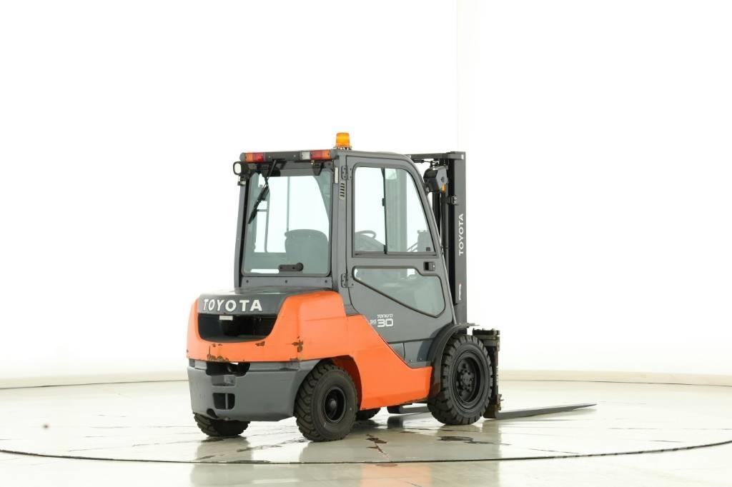 Toyota 02-8-FDF-30 Stivuitor diesel