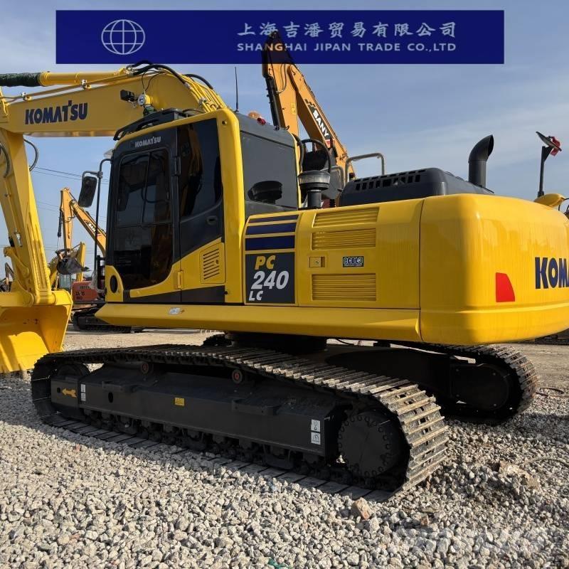 Komatsu PC 240 Excavatoare pe șenile
