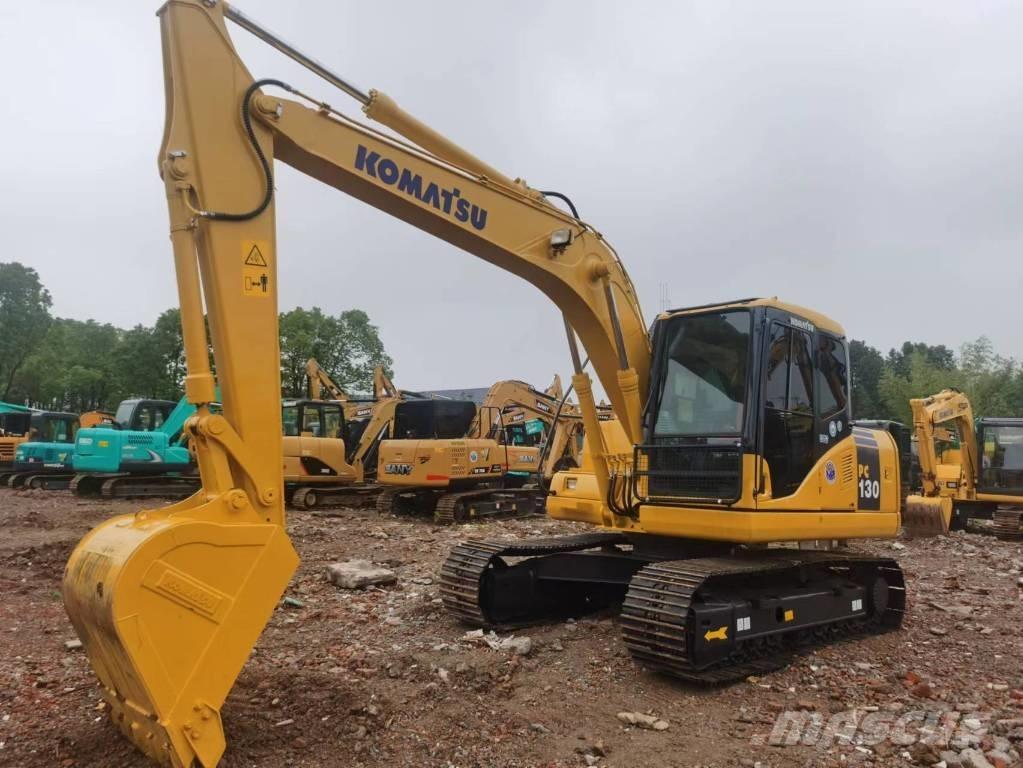 Komatsu PC 130-7 Excavatoare pe șenile
