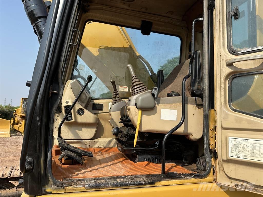 CAT 330 B Excavatoare pe șenile
