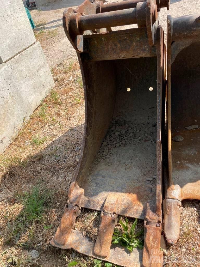 Komatsu PW148-11 Excavatoare cu roti