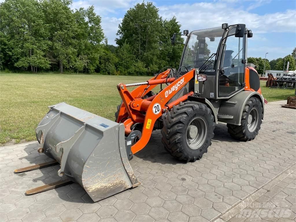 Atlas AR400 Incarcator pe pneuri