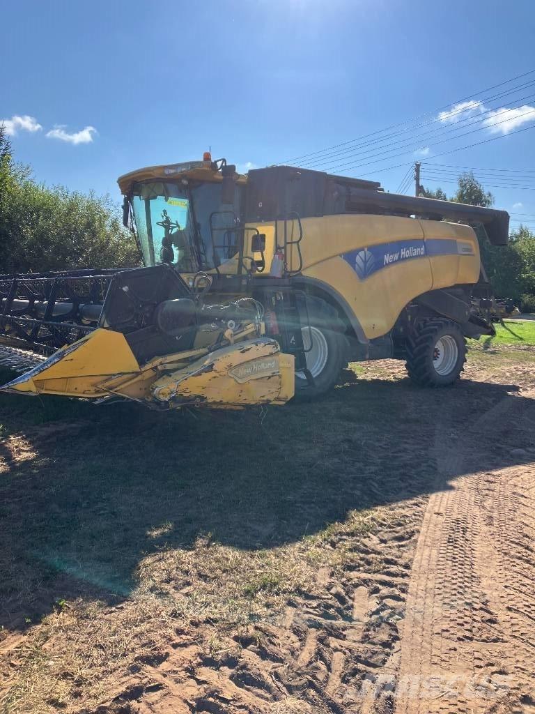 New Holland CX 8080 Combine de secerat