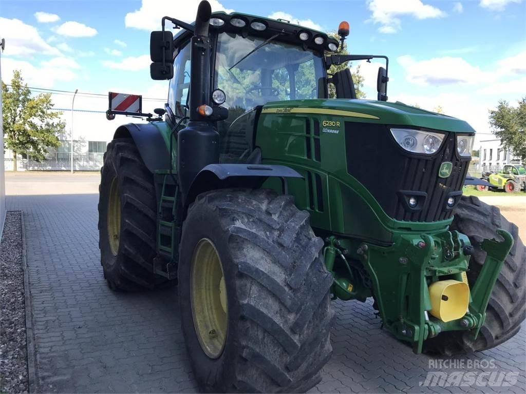 John Deere 6230R Tractoare