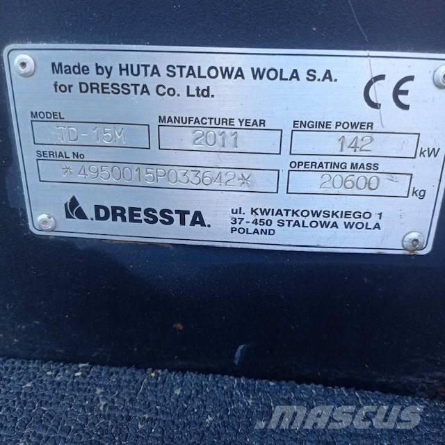Dressta TD15M Buldozere pe senile