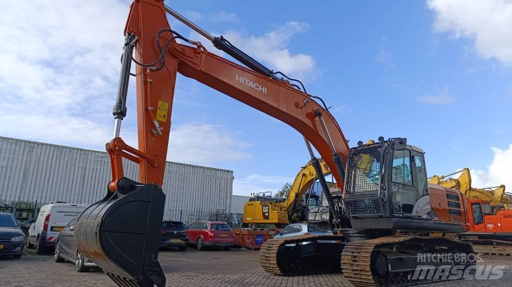 Hitachi ZX 220 LC Excavatoare pe șenile
