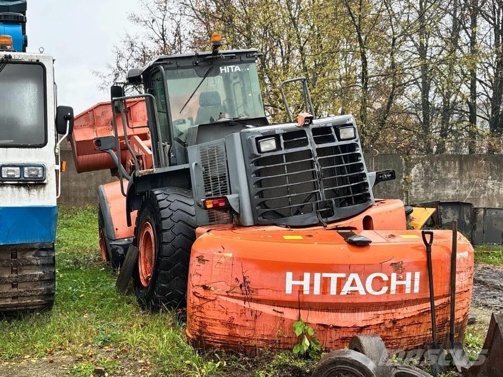 Hitachi ZW 250 Incarcator pe pneuri