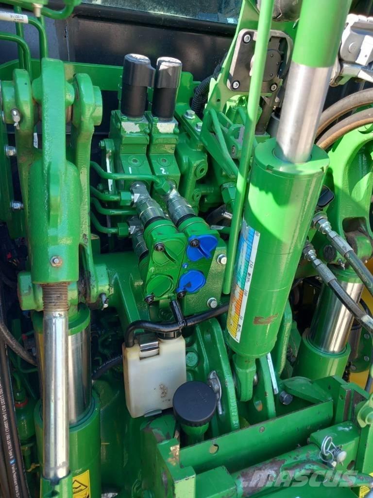 John Deere 5125 R Tractoare