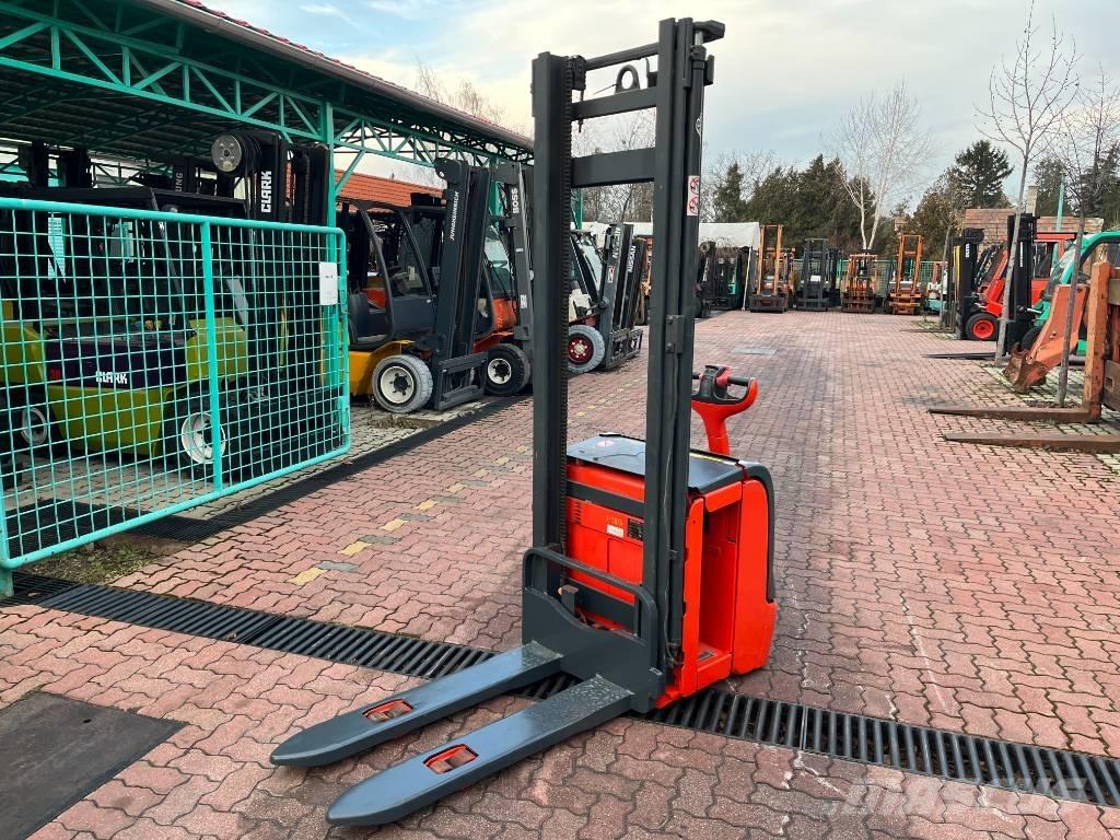 Linde L 14 V-3816 Transpaleti autopropulsanti
