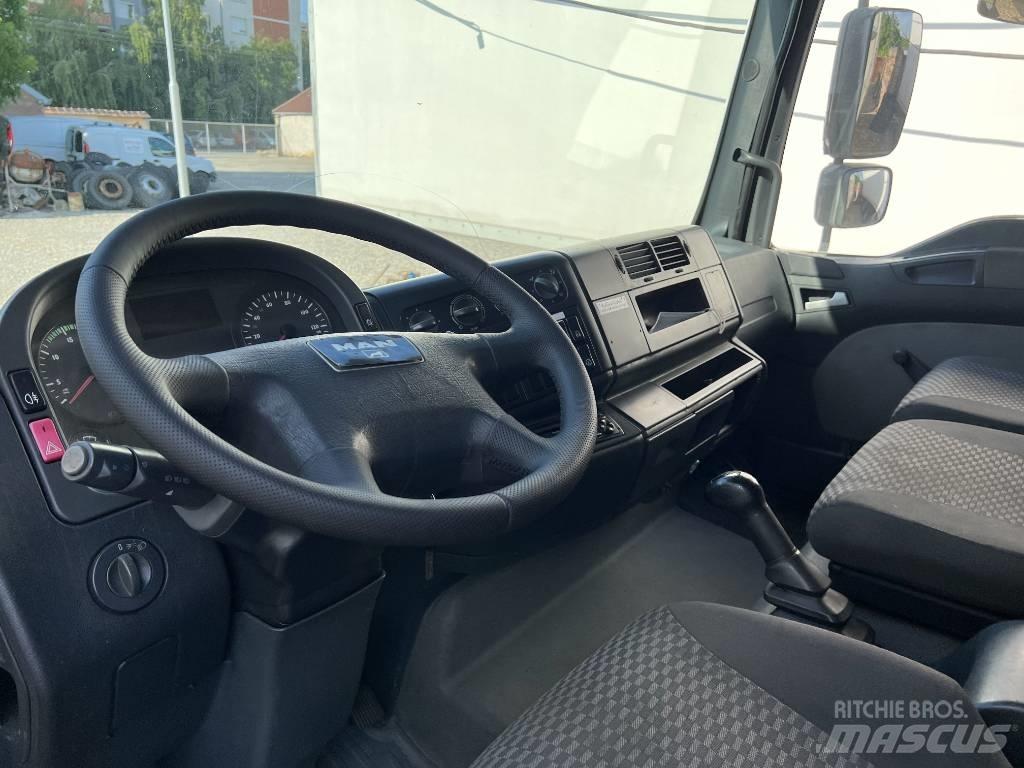 MAN TGL 8.180 Camion cu prelata