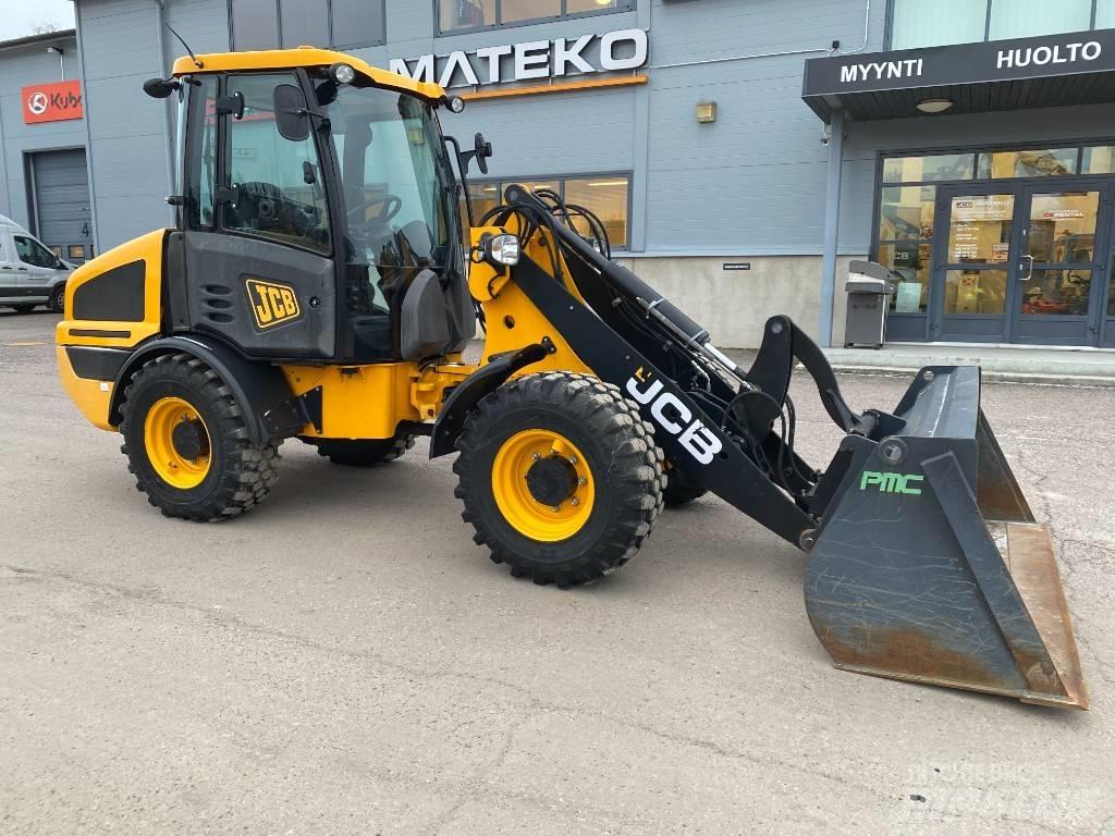 JCB 407 T4 Incarcator pe pneuri