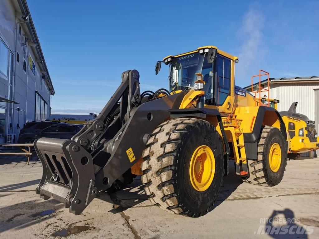Volvo L220H Incarcator pe pneuri