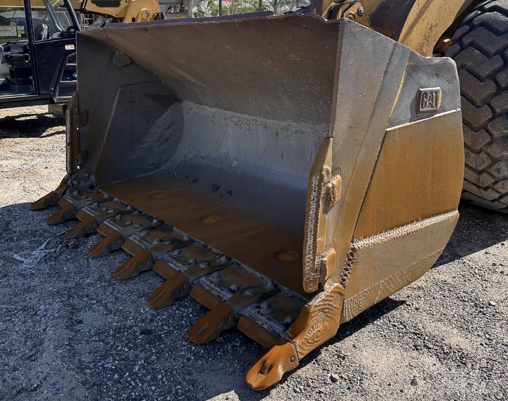 CAT 966 G II Incarcator pe pneuri