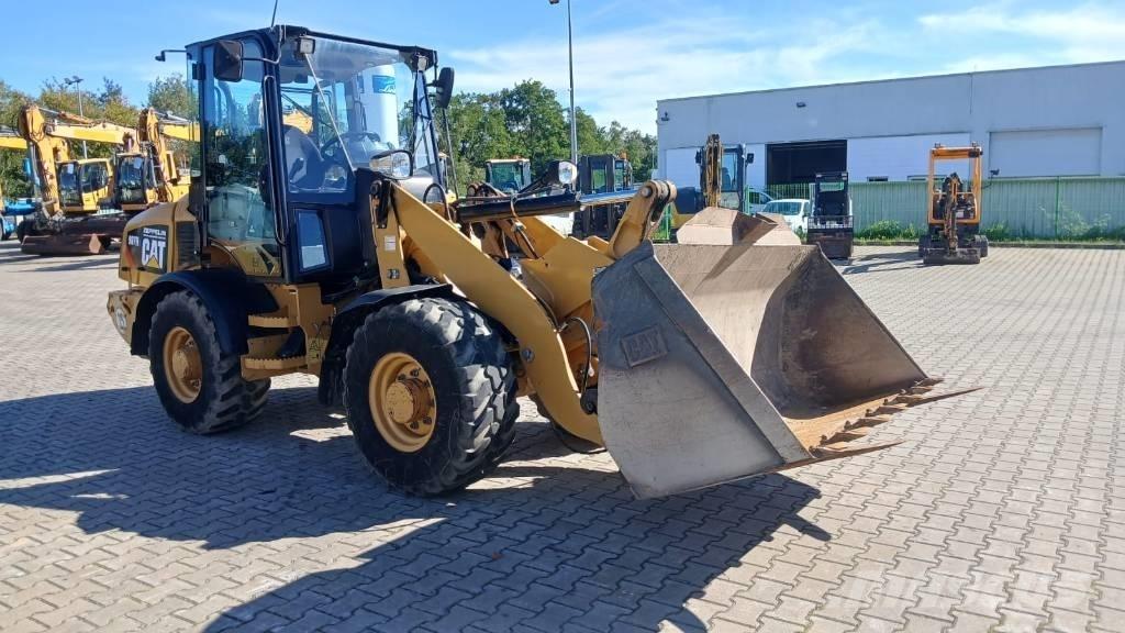 CAT 907 H 2 Incarcator pe pneuri