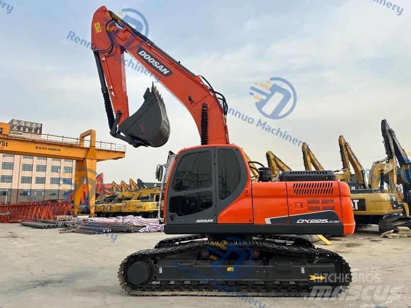 Doosan DX 225 LC-9C Excavatoare pe șenile
