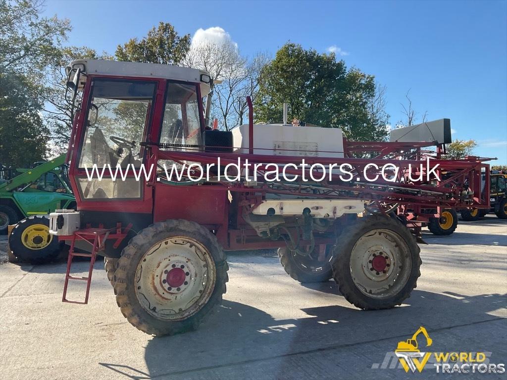 BATEMAN 2001 HI LO Pulverizatoare autopropulsate