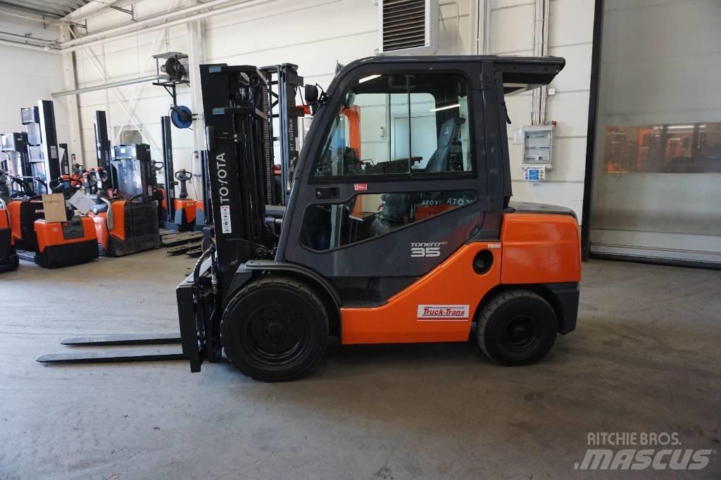 Toyota 06-8FDJ35F Stivuitor diesel