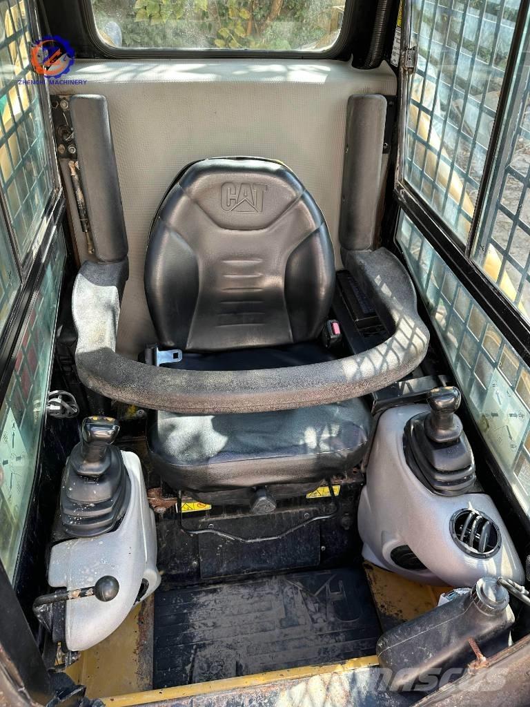 CAT 226 B Mini incarcator