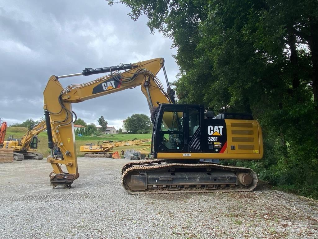CAT 326 F Excavatoare pe șenile
