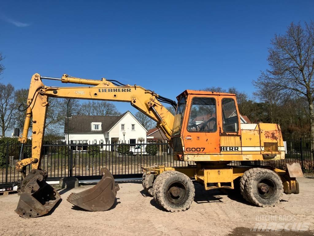 Liebherr A 900 B Excavatoare cu roti