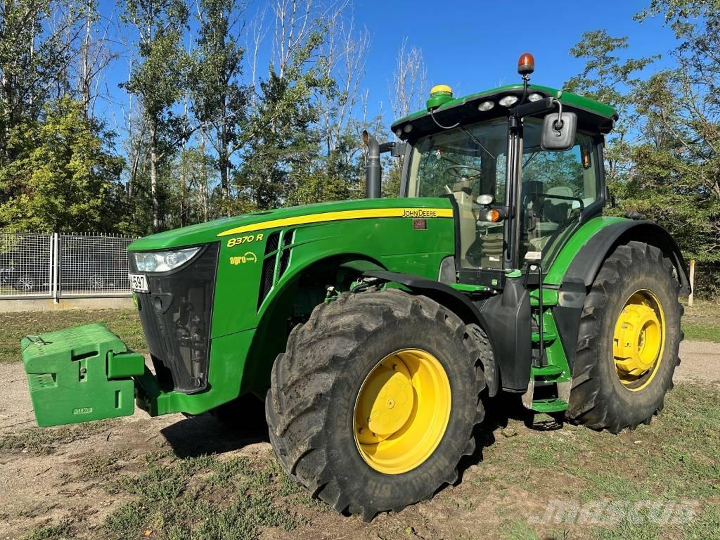 John Deere 8370 R Tractoare