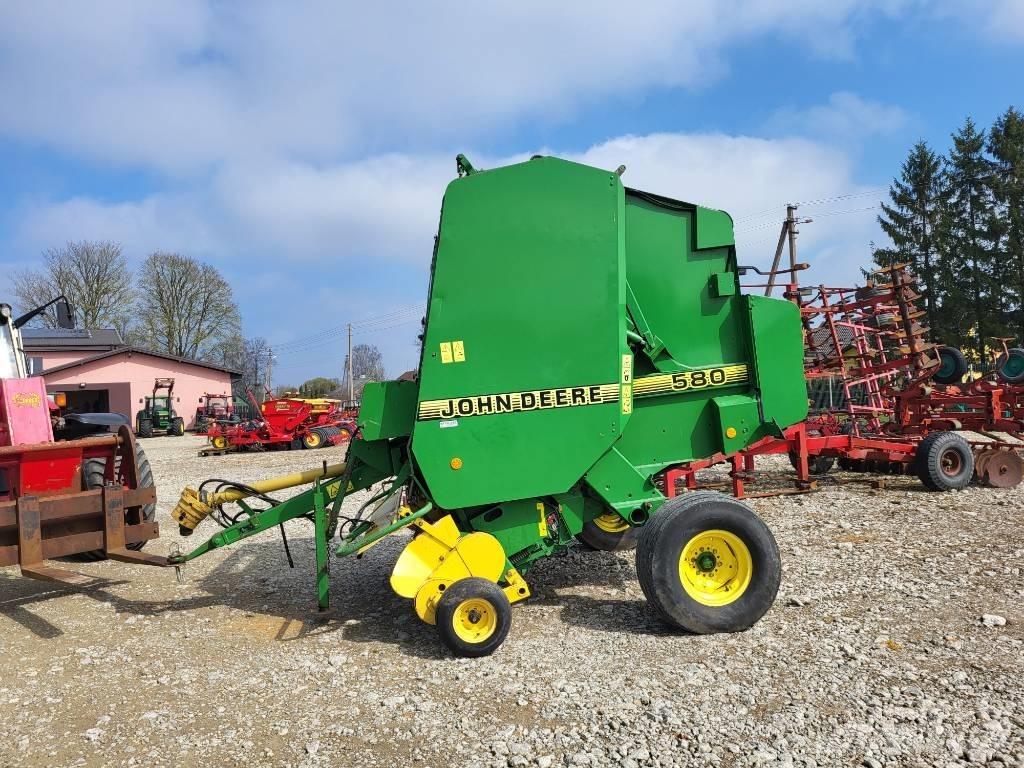 John Deere 580 Masina de balotat cilindric