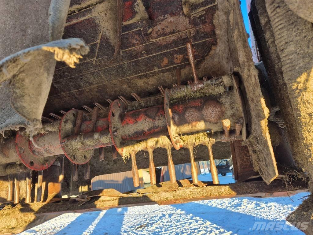 Kuhn Alterna 400 Cositoare de iarba cu umidificator