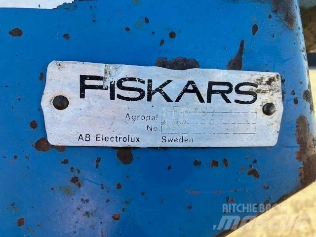 Fiskars FFK 497 Pluguri reversibile