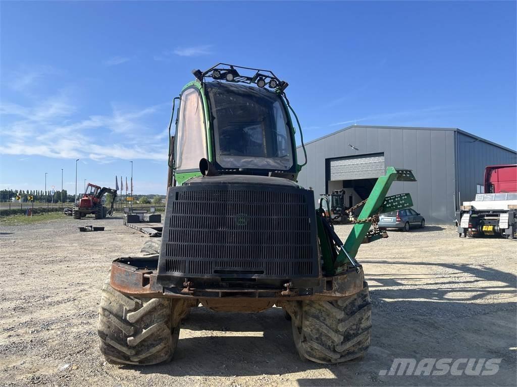 John Deere 1010E Combine forestiere