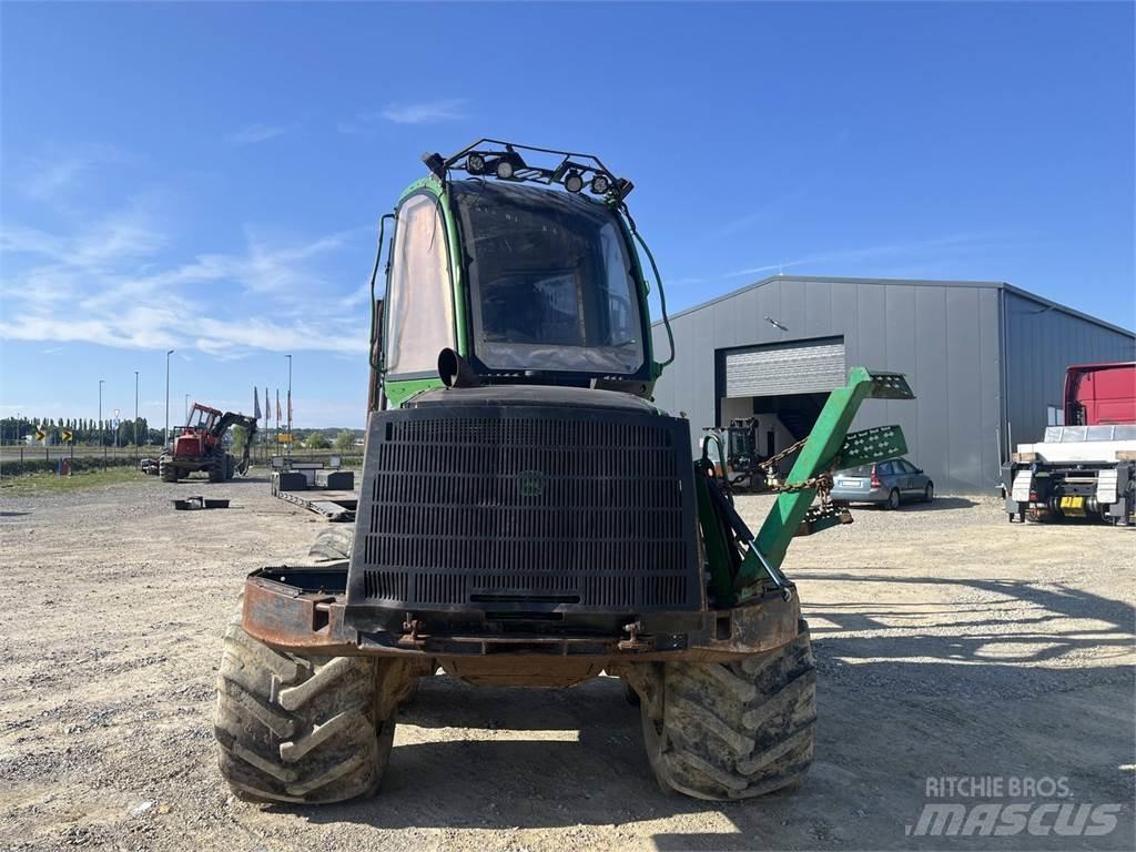 John Deere 1010E Combine forestiere