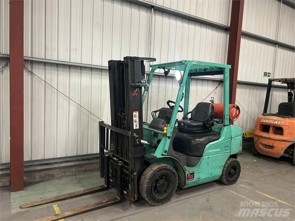 Mitsubishi FG25NT Stivuitor GPL